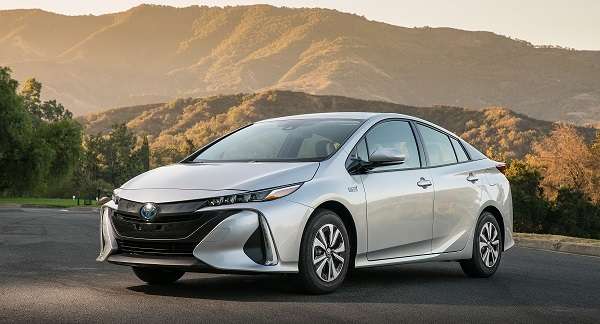 2017 Toyota Prius Prime Outselling Tesla's Model X and S