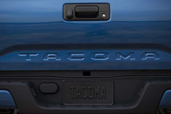 2016 Toyota Tacoma Locking Tailgate