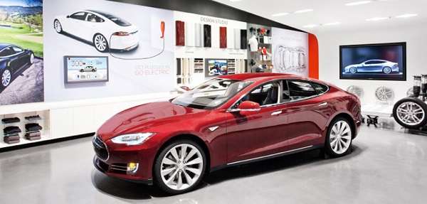 Tesla Mode S in a store