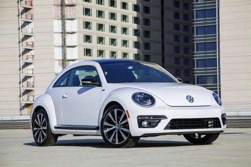 2014 Volkswagen Beetle Convertible R-Line trim