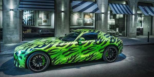 2015 Dodge Hellcat can’t compete with the 2015 Mercedes AMG GT [video]