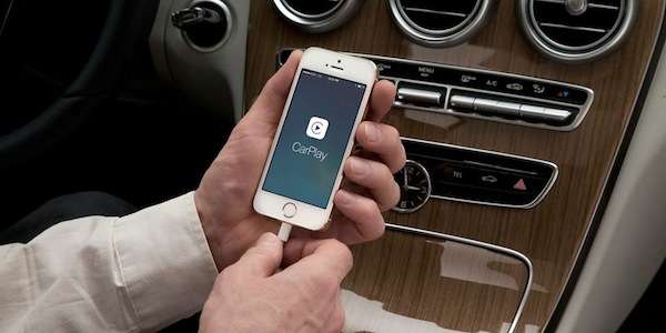 Apple’s new CarPlay debuts in new 2015 Mercedes-Benz C-Class