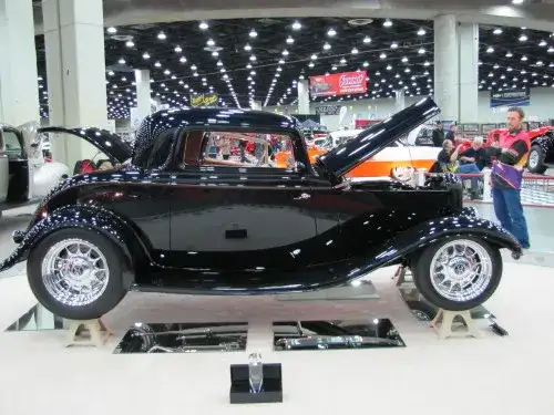 Entry 1800: 1932 Ford coupe owned by Peter Datino