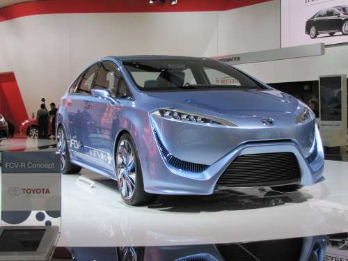 Frontal view of Toyota FCV-R concept from passenger side