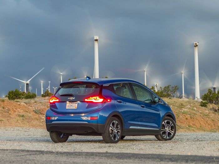 2017 Chevy Bolt ad 1200x900 size