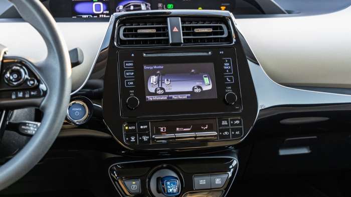 2018 Toyota Prius LE interior 
