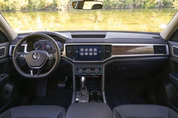 2018 VW Atlas Interior