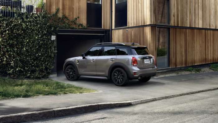 2019 MINI Cooper SE Countryman ALL4 PHEV, Review, specs, features
