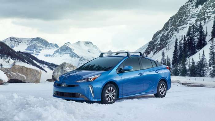 cold 2019 toyota prius awd-e in the snow, seat heaters are welcome