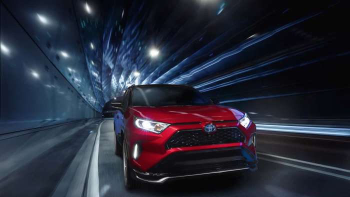 2021 Toyota RAV4 Prime Driving in Tunnel 