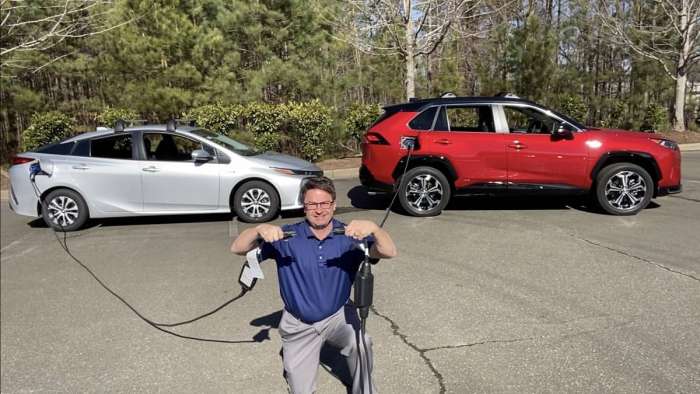 Plug-in Battle: 2021 Toyota RAV4 Prime vs Prius Prime (with Video ...