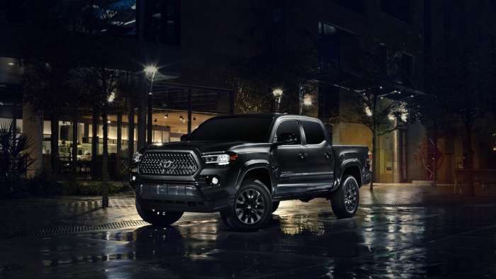 2021 Toyota Tacoma Nightshade Special Edition Midnight Black front end and profile