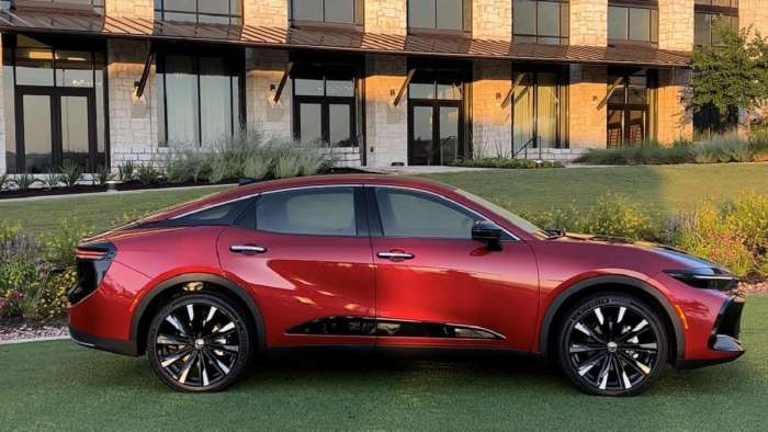 2023 Toyota Crown Platinum Supersonic Red profile view