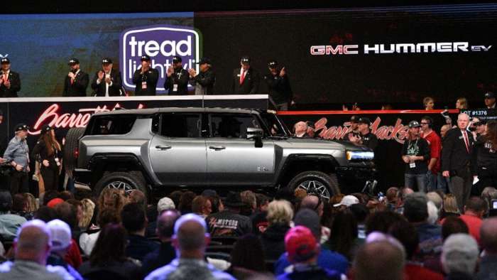 2024 GMC HUMMER EV SUV raises $500,000 for conservation