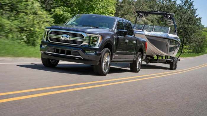 https://media.ford.com/content/fordmedia/fna/us/en/permalink.html/content/dam/fordmedia/North%20America/US/product/2021/f150/images/All-new_F-150_002.JPG