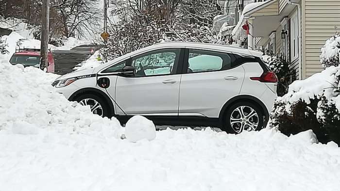 Chevy-Bolt-EV-winter-snow