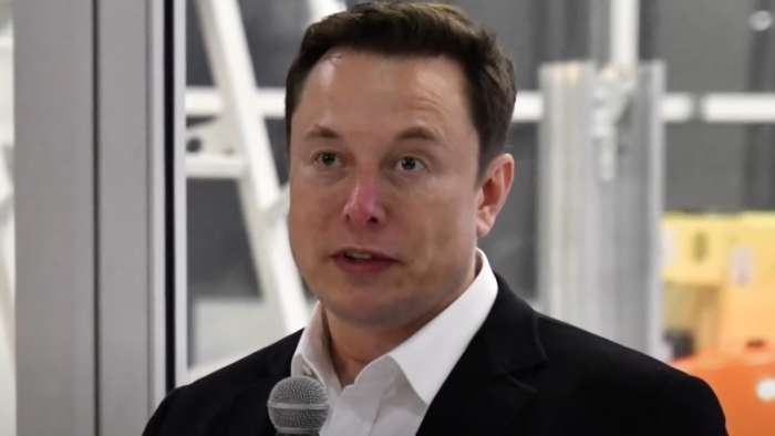 Elon Musk is Still Selling Tesla Stock