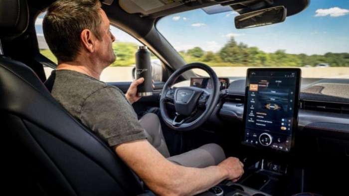 Ford Engineer Puts Co-Pilot 360 Thrrough Its Paces