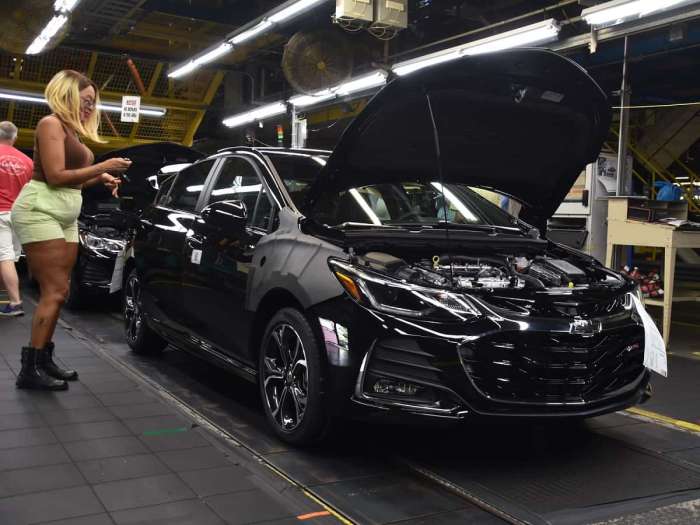 Details on GM plant closures, car models, and layoffs. 