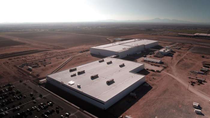 Image showing a bird's eye view of Lucid's AMP-1 production facility in Arizona.