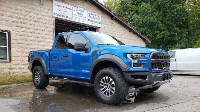 The 2019 Ford F-150 Raptor is surprisingly inexpensive. 