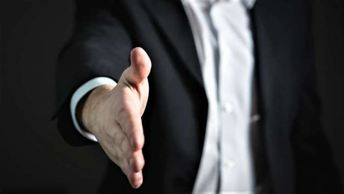 Questions to Ask Before Shaking a Car Salesman's Hand