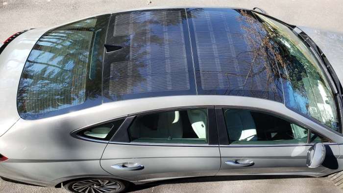 Image of Hyundai Sonata with solar roof by John Goreham