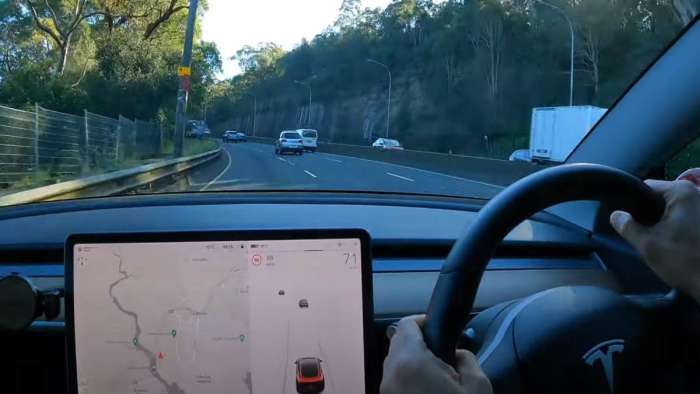 Tesla To Offer Enhanced Auto Pilot As Additional Option to FSD