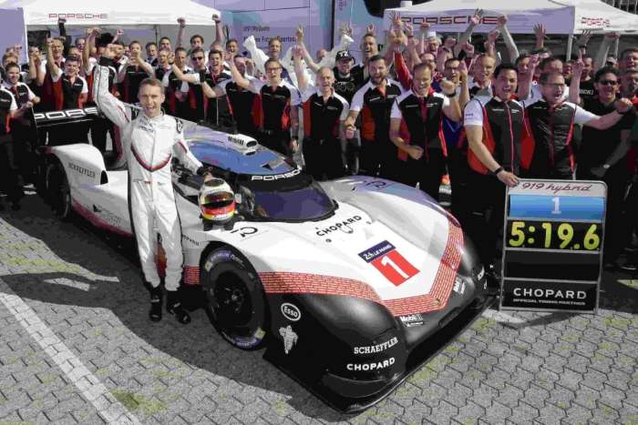 Porsche poses after victory
