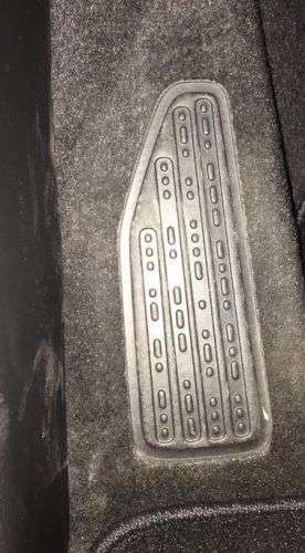 jeep renegade rubber dead pedal on the floor