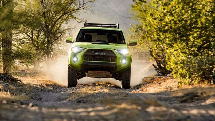 Is Making the Hood Scoop on Your 2022 Toyota 4Runner Functional a Good Idea? 