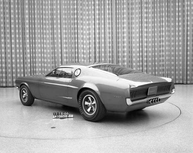 1969 Mustang Mach 1 design studio