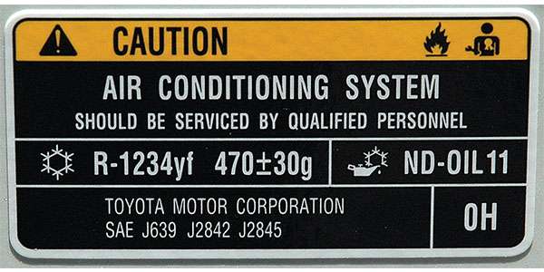 Toyota Motor R-1234yf Placard