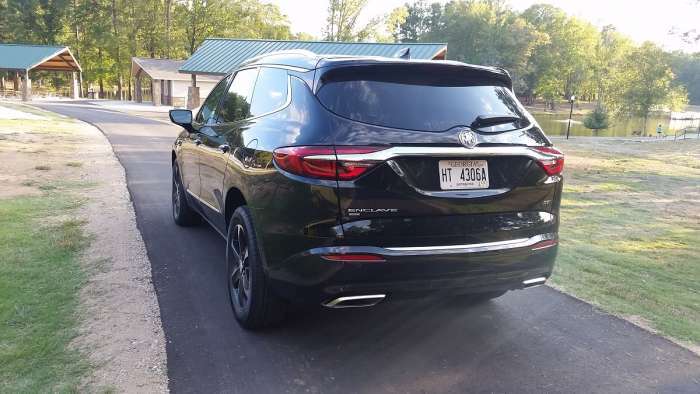 rear black of the 2020 Buick Enclave Essence SUV