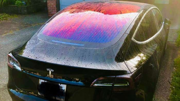 Black 2018 Tesla model 3 iridium tinted roof