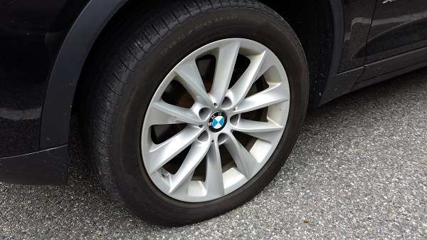 BMW run-flat tire image by John Goreham