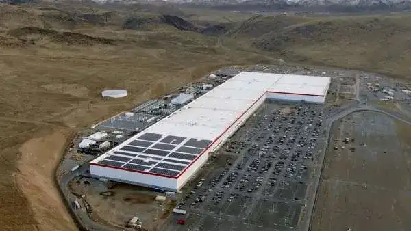 Tesla Giga Nevada
