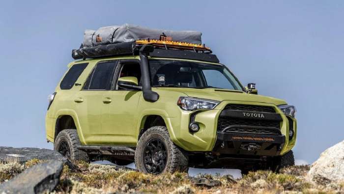Toyota 4Runner TRD Pro lime profile front end