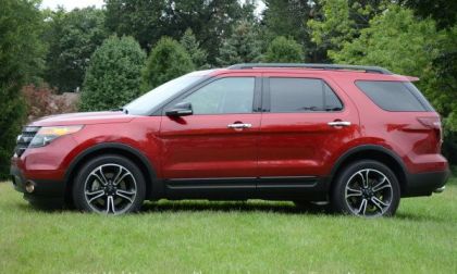 The side profile of the 2013 Ford Explorer Sport