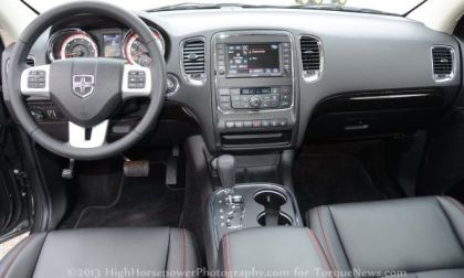 The dash of the 2013 Dodge Durango R/T