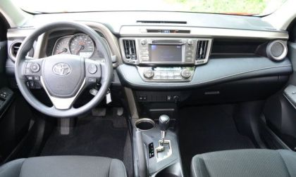 The dash of the 2013 Toyota RAV4 XLE AWD