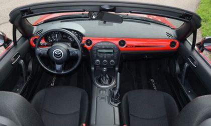 The dash of the 2013 Mazda MX-5 Club 