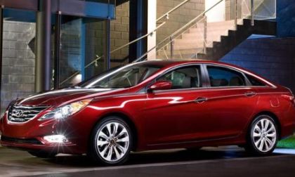 The 2012 Hyundai Sonata SE from the side in Sparkling Red