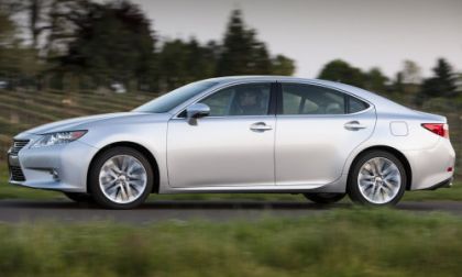 The side profile of the 2013 Lexus ES350