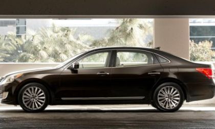 The side profile of the 2014 Hyundai Equus