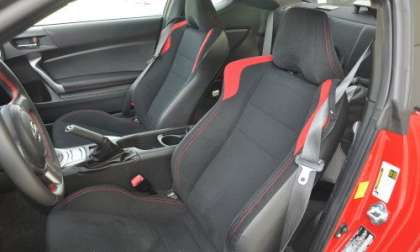 The the front seats of the 2013 Scion FR-S