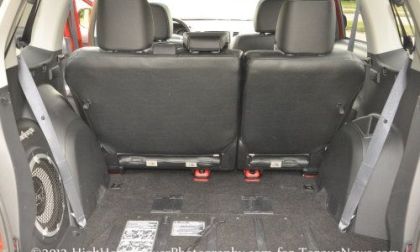 The rear cargo area of the 2012 Mitsubishi Outlander GT S-AWC 