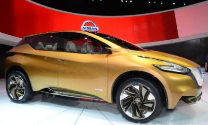 The side profile of the Nissan Resonance