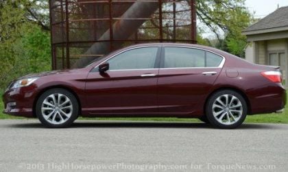 The side profile of the 2013 Honda Accord Sport
