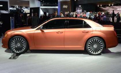 The side profile of the Chrysler 300S Turbine Concept